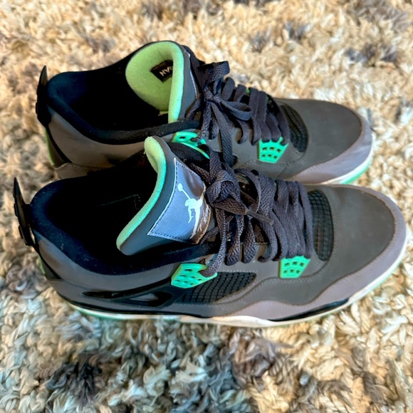 Jordan 4